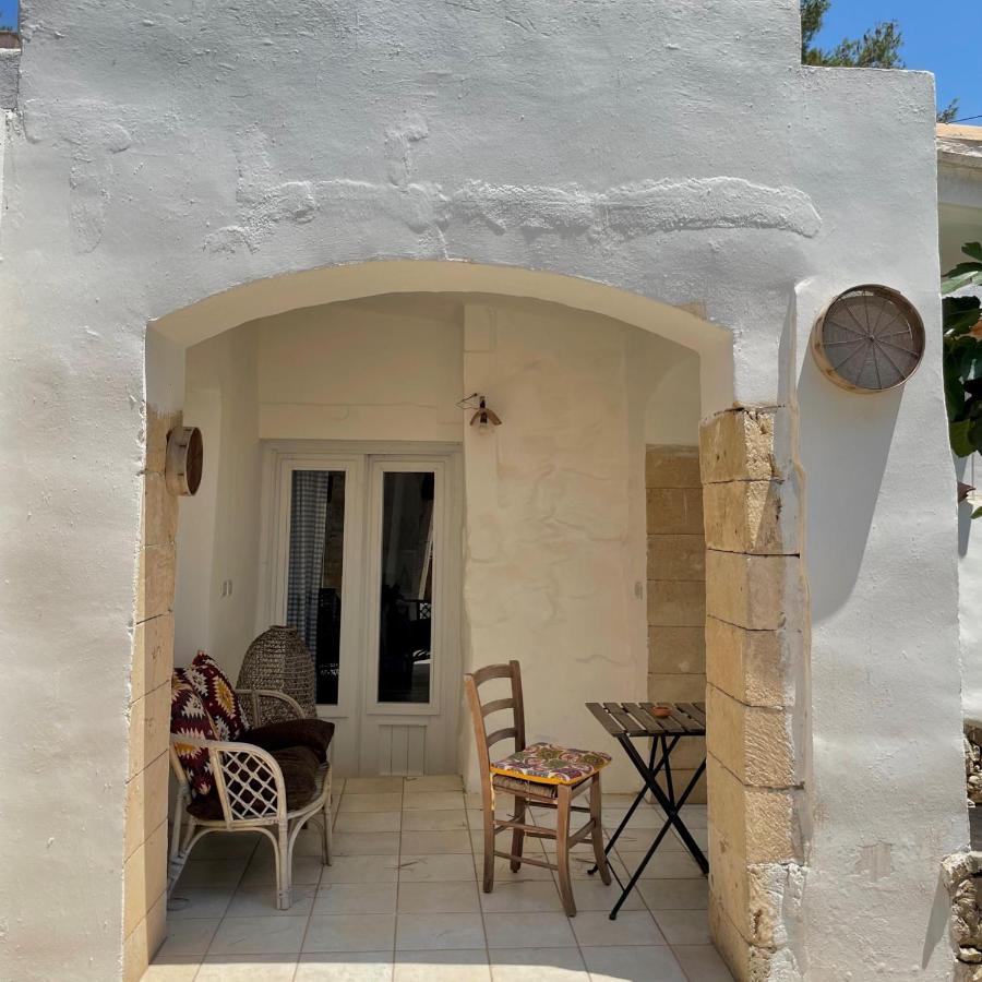 Casa Vacanze Capurre "Trulli E Pajare A Due Passi Dal Pizzo" กัลลีโปลี ภายนอก รูปภาพ