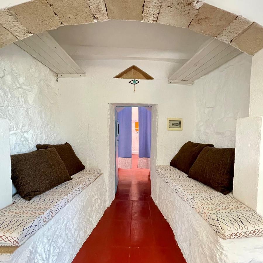 Casa Vacanze Capurre "Trulli E Pajare A Due Passi Dal Pizzo" กัลลีโปลี ภายนอก รูปภาพ