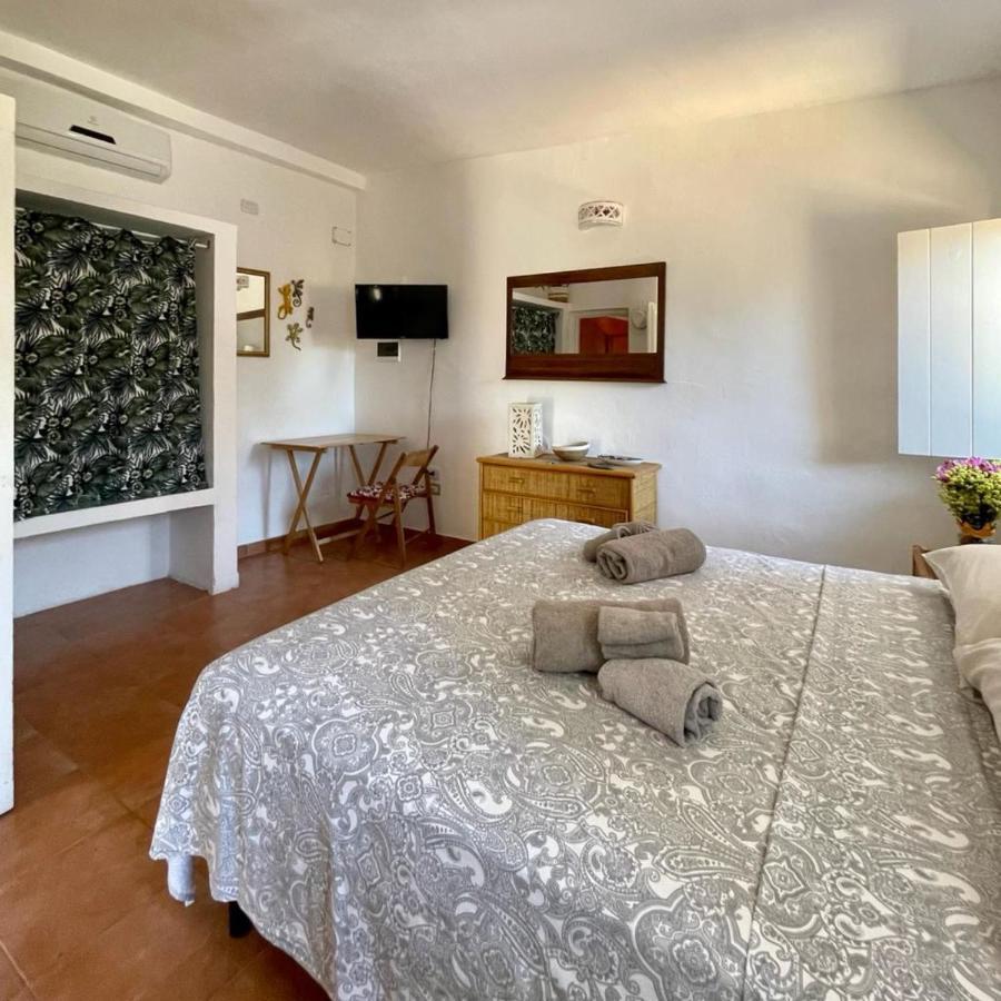 Casa Vacanze Capurre "Trulli E Pajare A Due Passi Dal Pizzo" กัลลีโปลี ภายนอก รูปภาพ