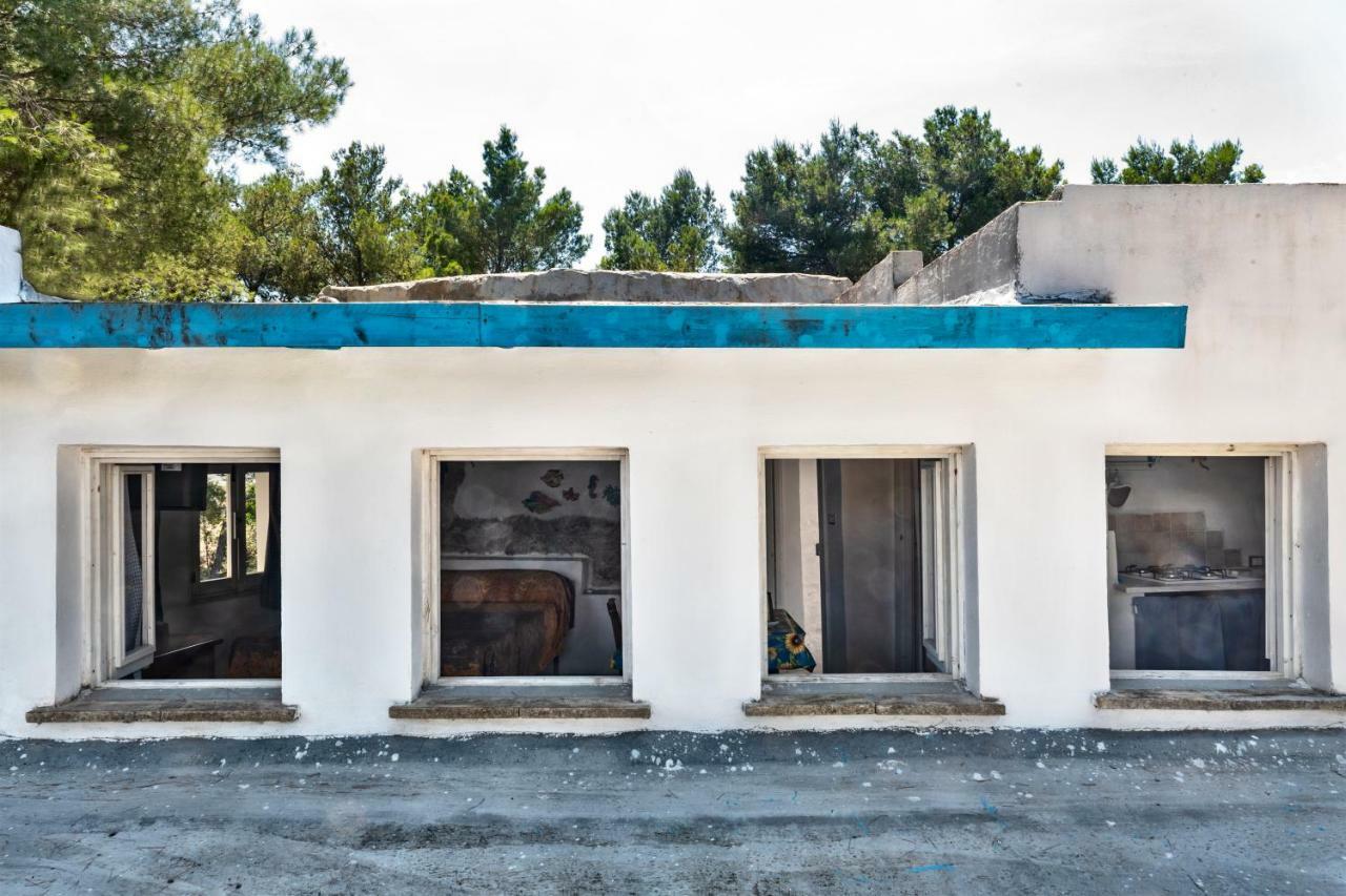 Casa Vacanze Capurre "Trulli E Pajare A Due Passi Dal Pizzo" กัลลีโปลี ภายนอก รูปภาพ